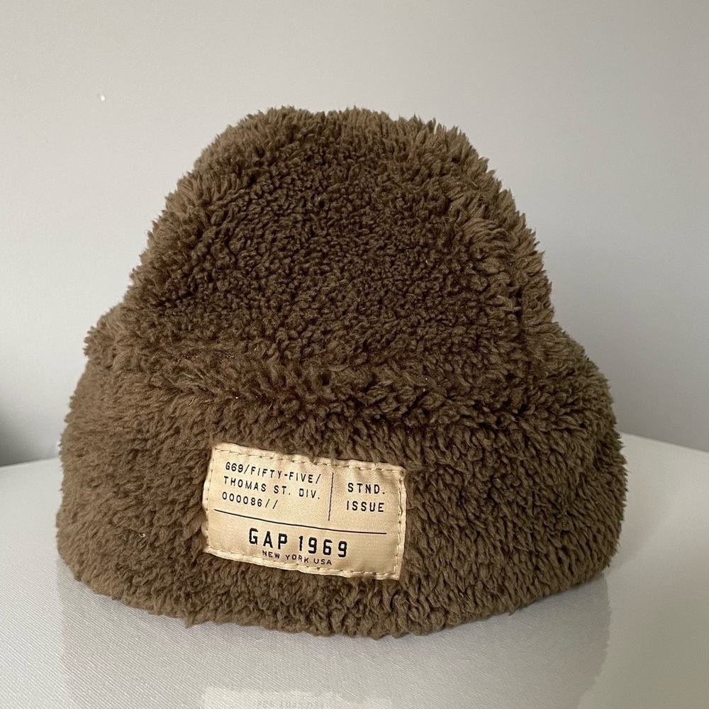 GAP Kids Sherpa Fleece Lined Winter Beanie/Toque - Light Brown